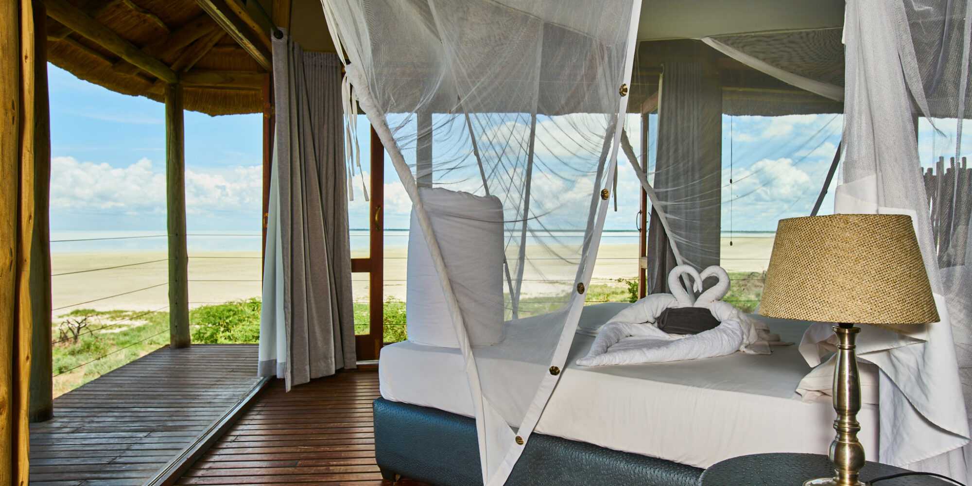 NWR Onkoshi Camp Honeymoon Chalet 077